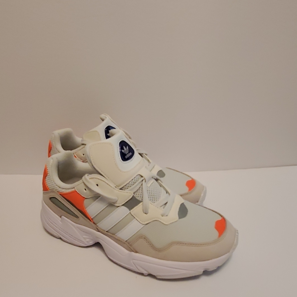 ADIDAS MEN'S SHOE SIZE 9